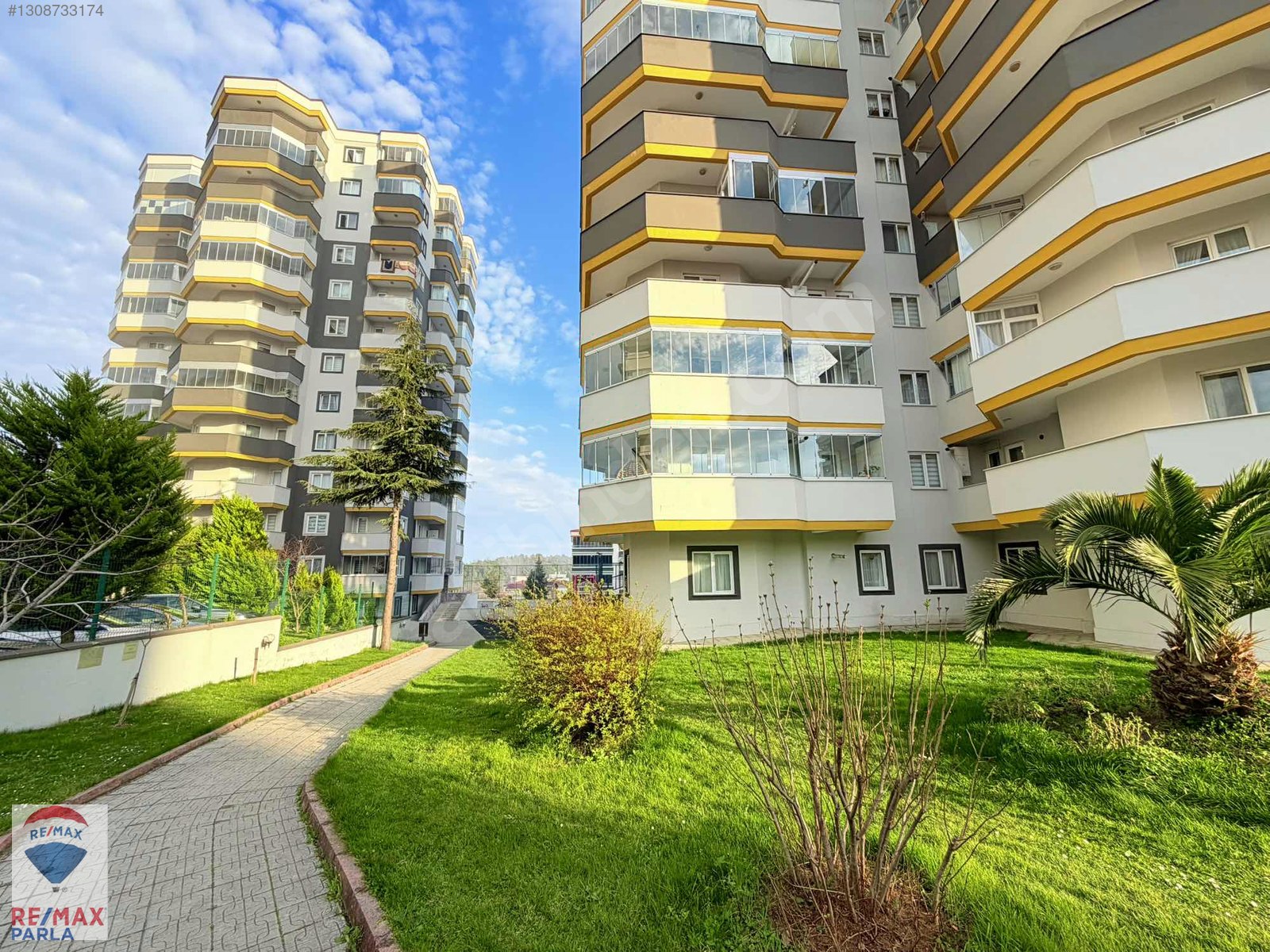 Ataşehir 3+1 Merkezi Konumda Eşyalı Kiralık Daire