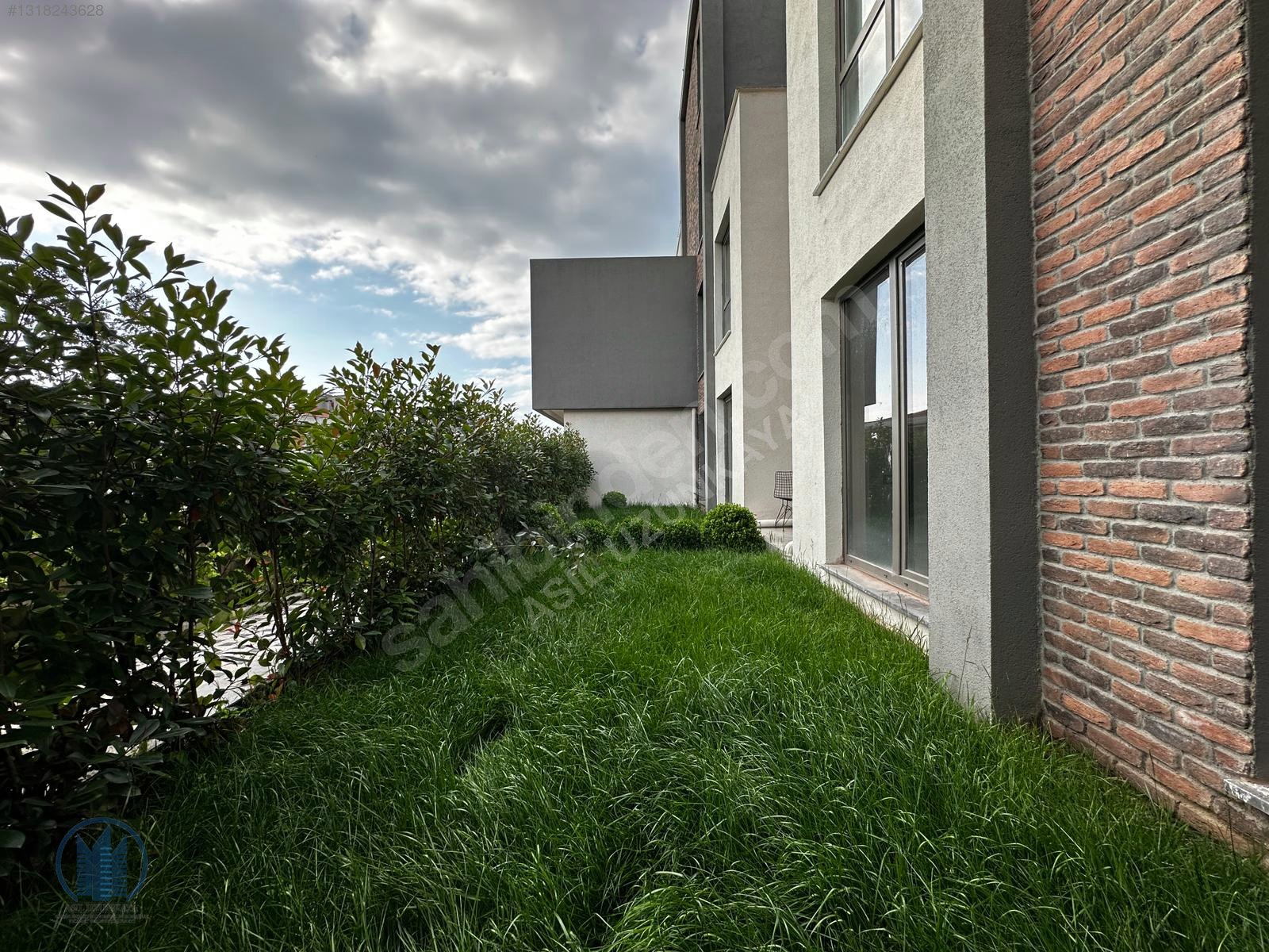 Ümraniye 4+1 Geniş Salonlu Kullanışlı Kiralık Daire